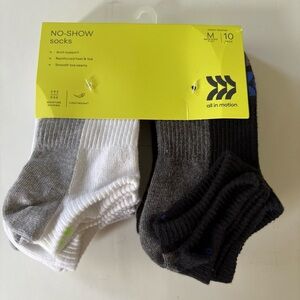 NWT All in Motion No-Show Socks M
